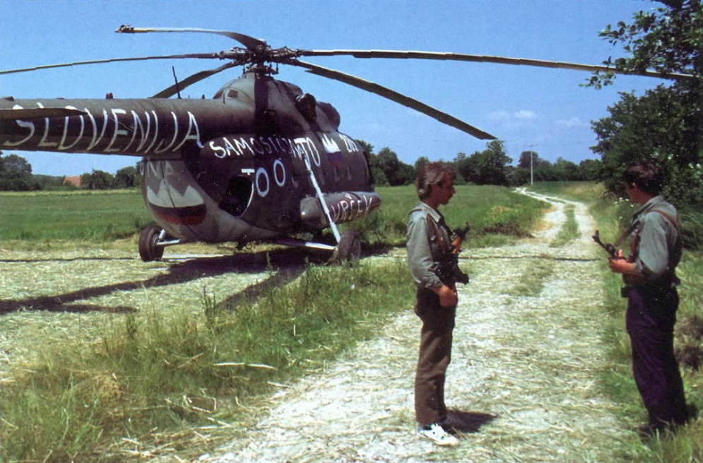 Naam: 87268718_10223838016878025_4546511706481754112_o.jpg
Bekeken: 65
Grootte: 187,9 KB