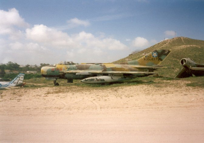 Naam: 18700041_1241786309253458_4533435010182472714_n.jpg
Bekeken: 31
Grootte: 231,6 KB