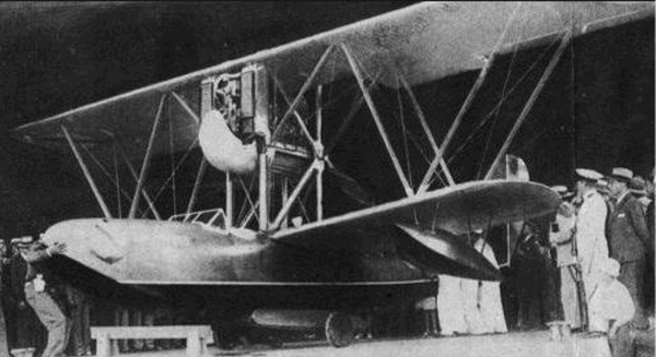 Naam: URUCant18.jpg
Bekeken: 17
Grootte: 120,3 KB