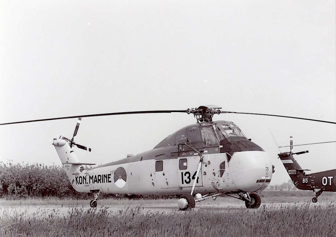 Naam: #504. 134. Sikorsky SH-34J Seabat, later UH-34J. Nu in het NMM - 1100 breed.jpg
Bekeken: 97
Grootte: 245,3 KB