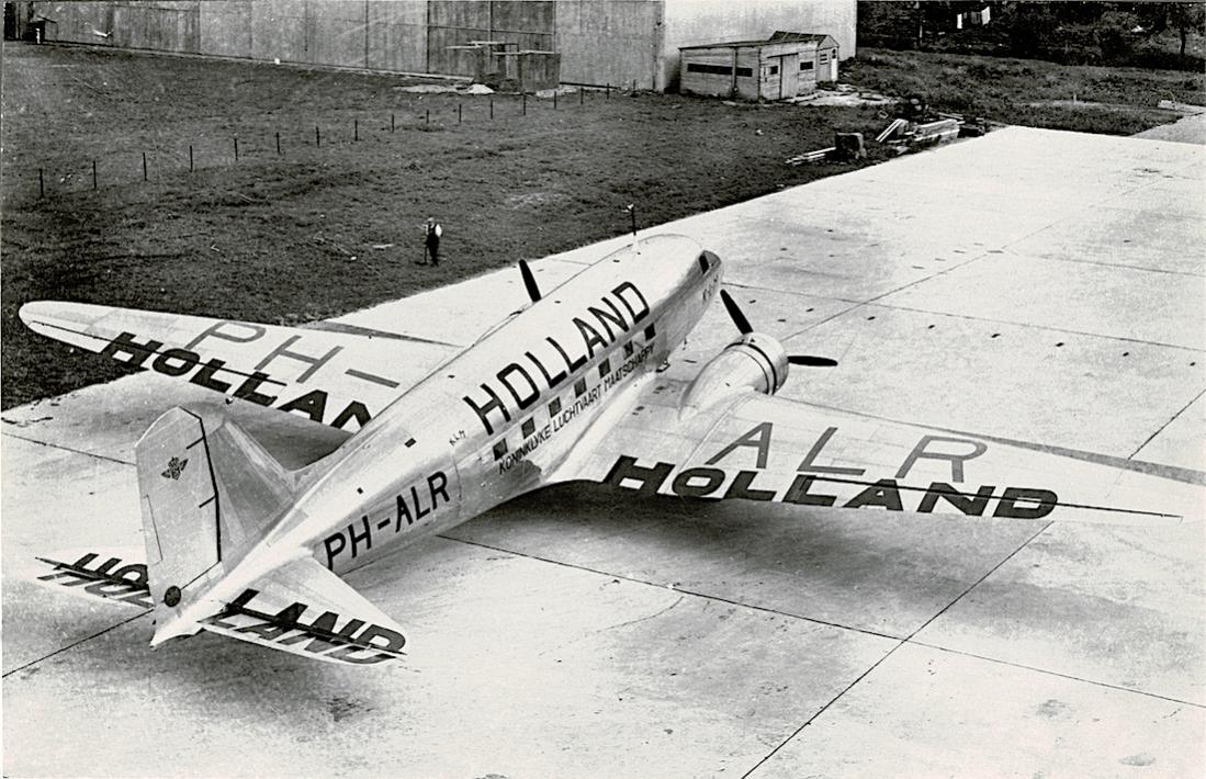 Naam: Foto 205. PH-ALR %22Reiger%22. Douglas DC-3 met Holland beschildering. 1100 breed.jpg
Bekeken: 1282
Grootte: 151,3 KB