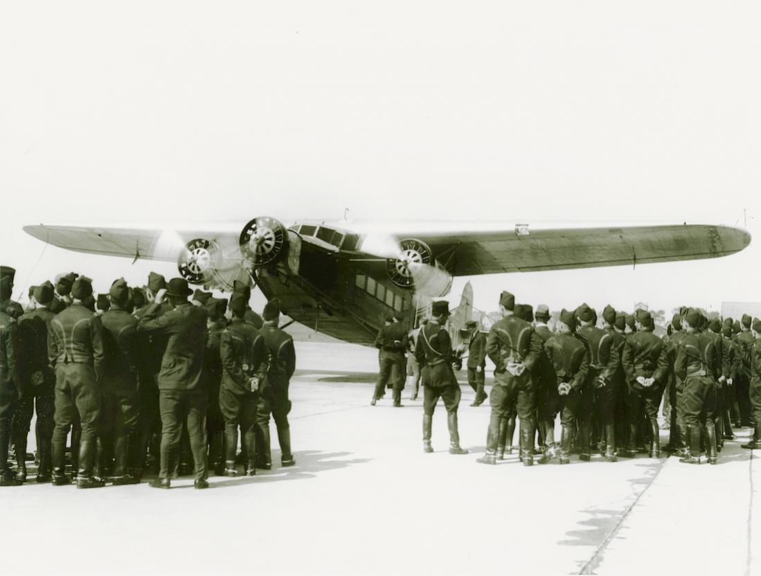 Naam: Foto 328. PH-AFU 'Uil'. Fokker F.XII. 1100 breed.jpg
Bekeken: 1343
Grootte: 71,0 KB