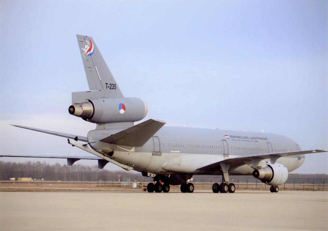 Naam: Foto 317. T-235. Lockheed KDC-10-30CF 'Jan Scheffer'. Overgenomen van Martinair, was PH-MBP. Uit.jpg
Bekeken: 355
Grootte: 54,7 KB