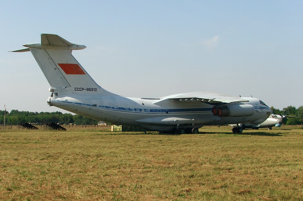 Naam: Ilyushin Il 76MD - Balashov..jpg
Bekeken: 175
Grootte: 327,9 KB