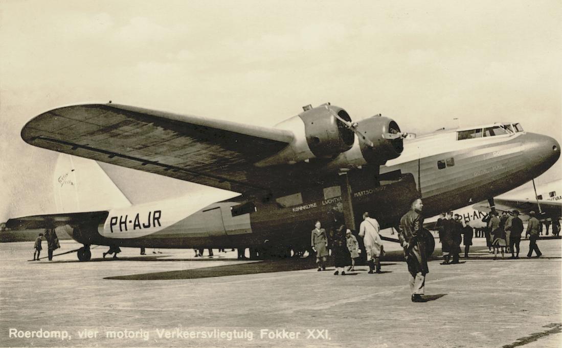 Naam: Kaart 877. PH-AJR 'Roerdomp'. Fokker F.XXII. Verkeerde tekst op kaart. 1100 breed.jpg
Bekeken: 157
Grootte: 88,2 KB