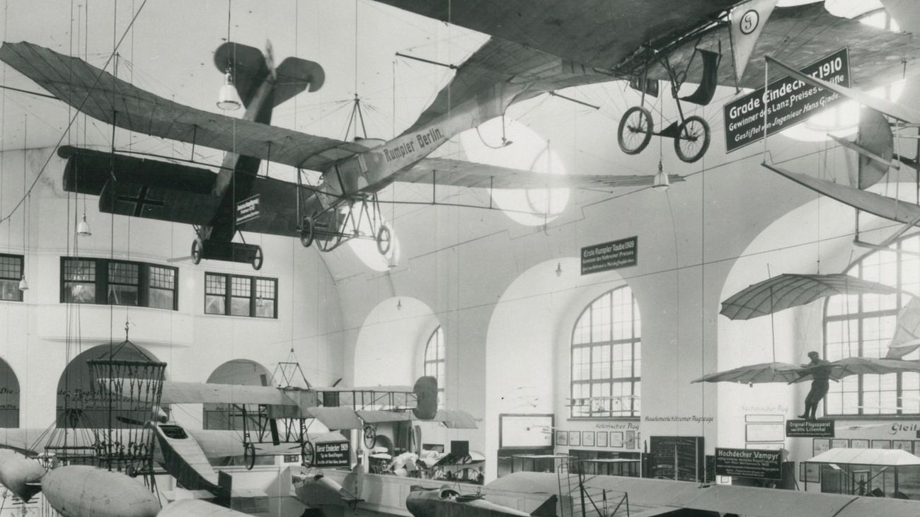 Naam: csm_Foto_1_Blick_in_Luftfahrthalle_1925_56942_crop_5b69dd0c2f.jpg
Bekeken: 188
Grootte: 131,8 KB