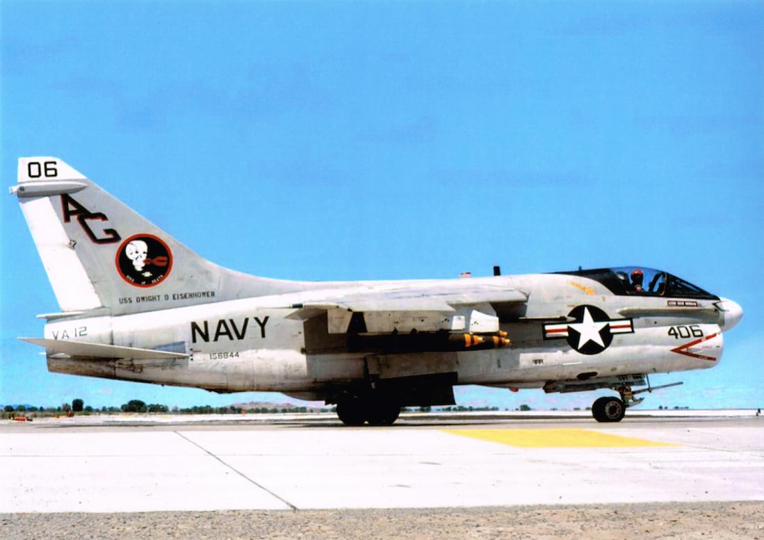 Naam: Foto 507. Chance Vought (Ling Temco Vought) A-7E-5-CV Corsair II. (156844), kopie 1100.jpg
Bekeken: 509
Grootte: 76,8 KB