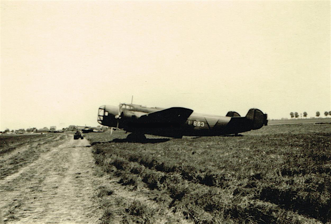 Naam: '863'. Fokker T.V, na capitulatie, 400, kopie.jpg
Bekeken: 640
Grootte: 406,5 KB