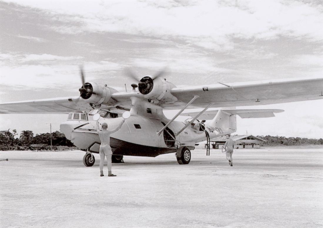 Naam: #303. '16-218' (= 'P-218', ex. 'P-83'). Consolidated PBY-5A Catalina. 15.06.1957 gesloopt MVKB. .jpg
Bekeken: 1548
Grootte: 89,0 KB