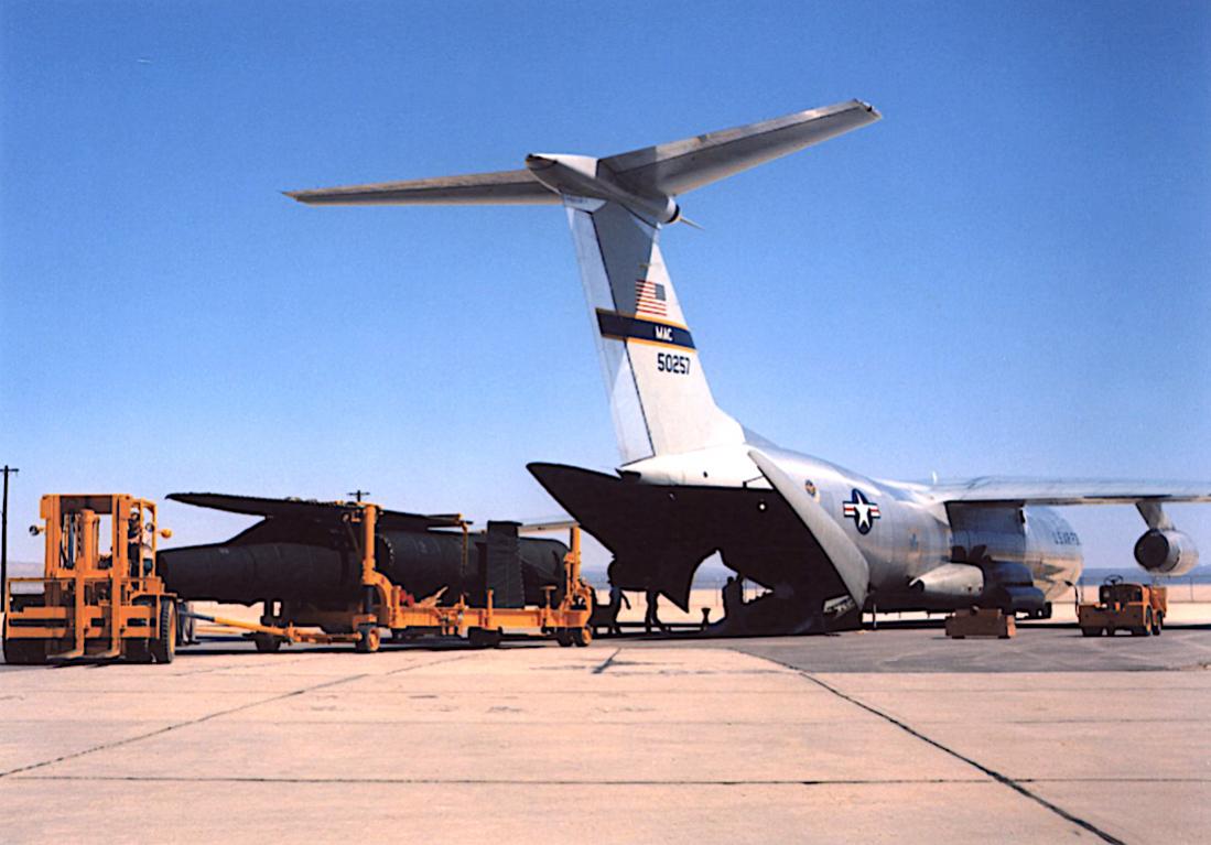 Naam: Foto 916. 65-0257. Lockheed C-141A-LM Starlifter converted to C-141B. 1100 breed.jpg
Bekeken: 59
Grootte: 85,1 KB