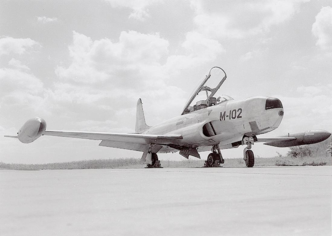 Naam: Foto 178. 'M-102'. Lockheed RT-33A van 306 Squadron. 1100 breed.jpg
Bekeken: 1860
Grootte: 67,5 KB