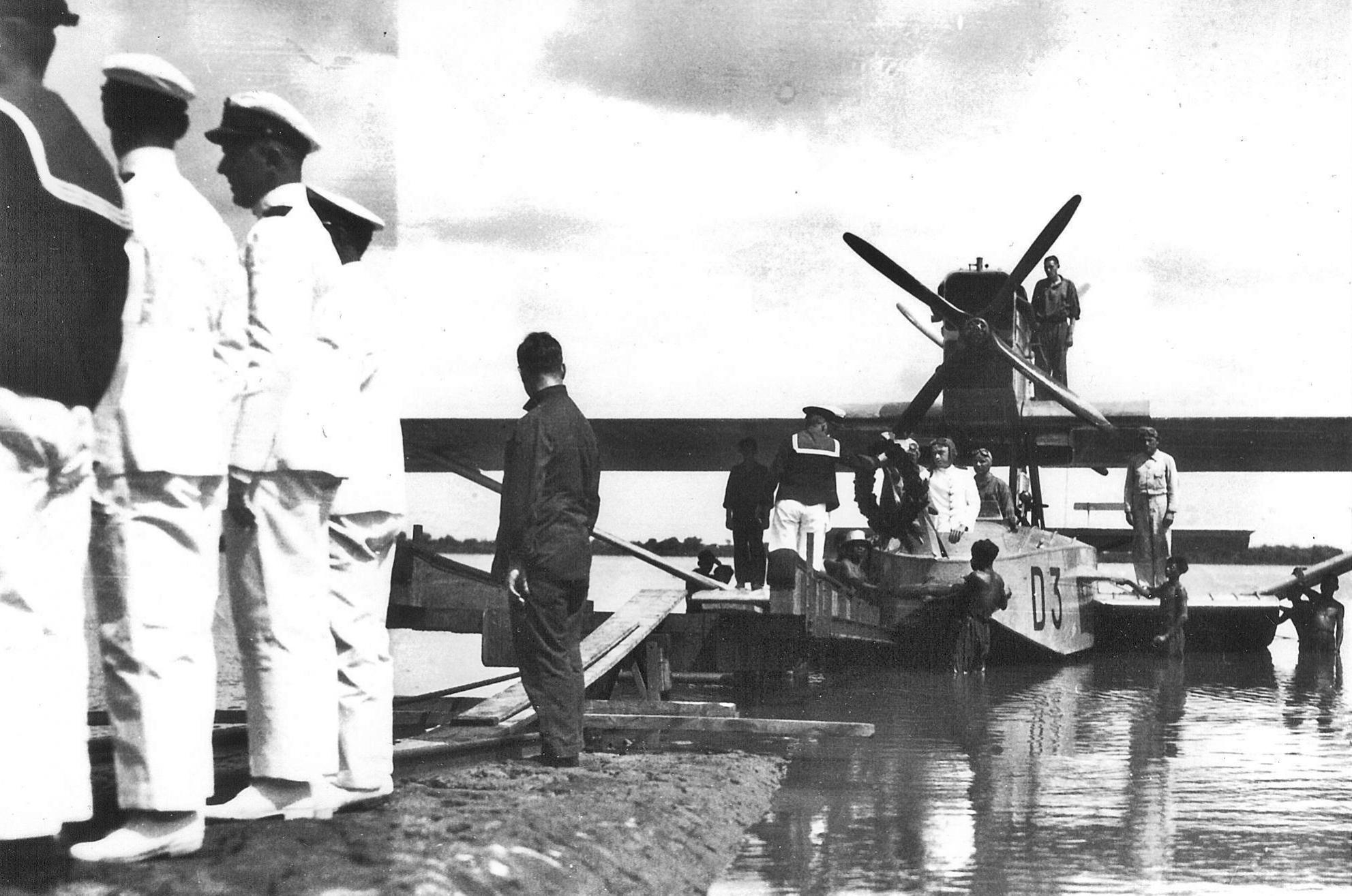 Naam: Dornier Wal D-3 -1.jpg
Bekeken: 414
Grootte: 306,7 KB