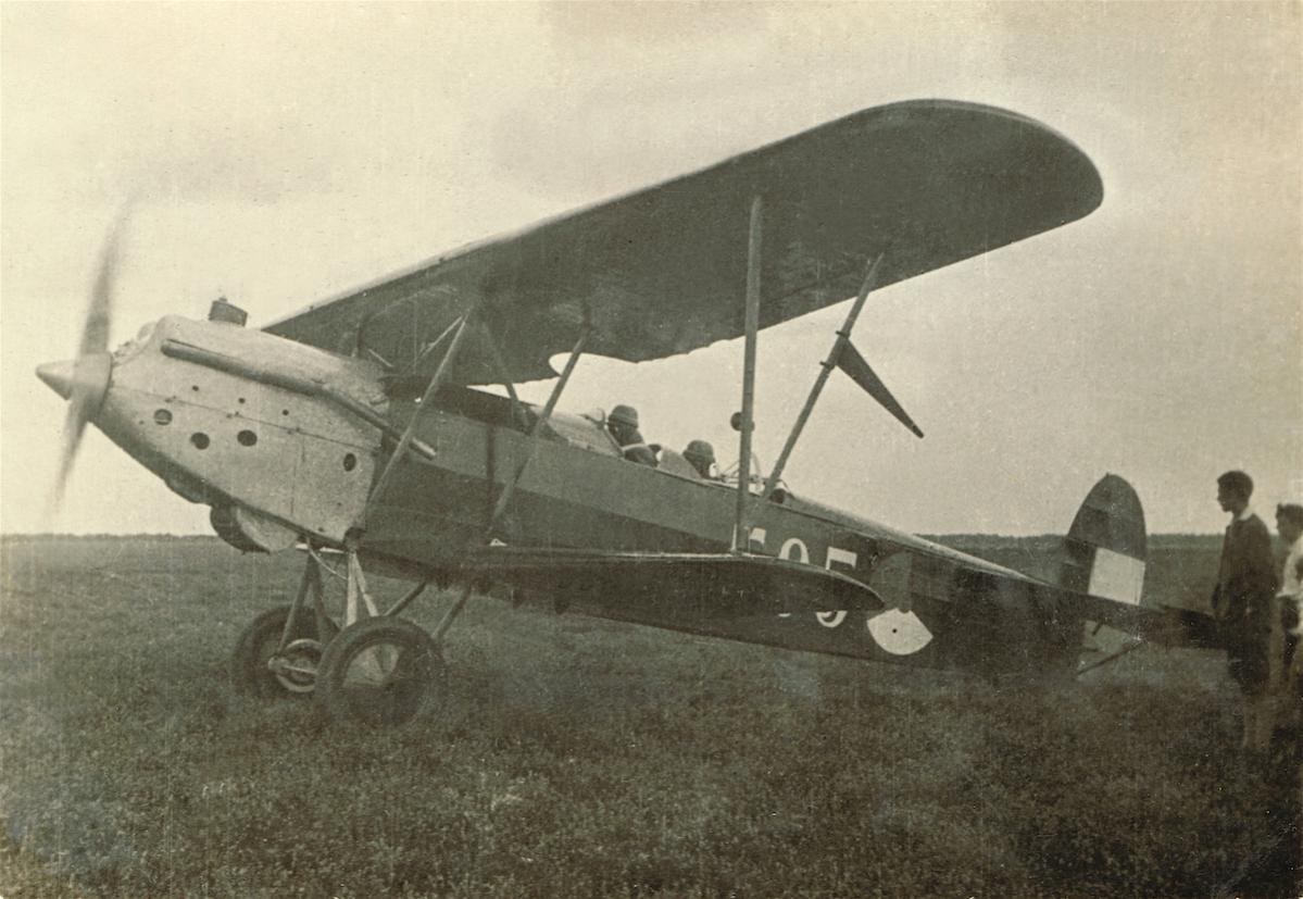Naam: Foto 71. Fokker C.V, 1200, kopie.jpg
Bekeken: 880
Grootte: 117,5 KB