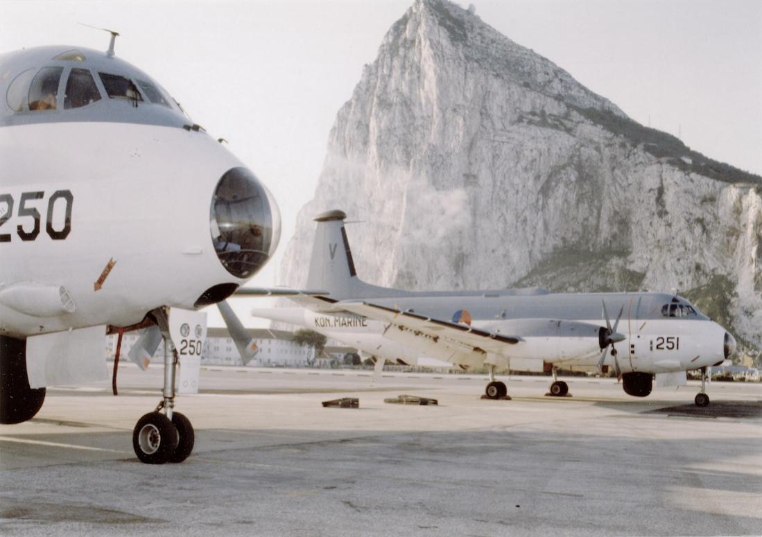 Naam: #355. 2x Breguet BR 1150 Atlantic (SP-13A) in Gibraltar. 1100 breed.jpg
Bekeken: 1547
Grootte: 86,6 KB