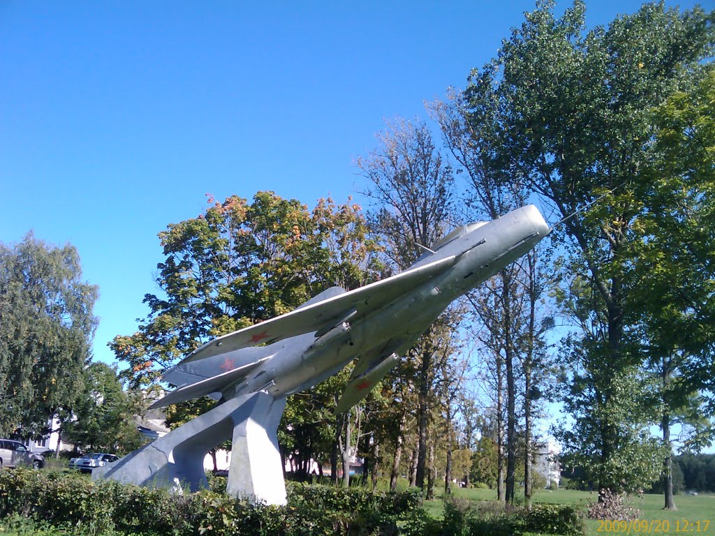 Naam: Mig 19 , Shchuchyn, Belarus.jpg
Bekeken: 569
Grootte: 230,4 KB