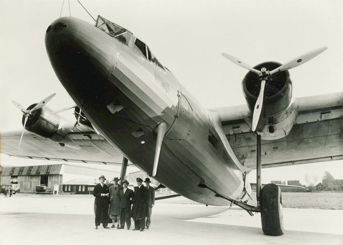 Naam: Foto 398. Fokker F.XXXVI. 1100 breed.jpg
Bekeken: 555
Grootte: 86,7 KB