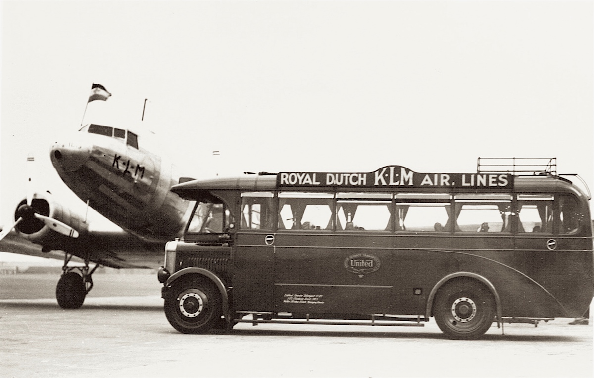 Naam: Foto 140. KLM bus, kopie.jpg
Bekeken: 1342
Grootte: 272,8 KB