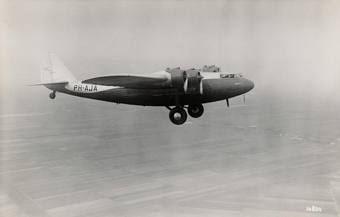 Naam: Foto 413. PH-AJA. Fokker F.XXXVI 'Arend'. 1100 breed.jpg
Bekeken: 265
Grootte: 52,2 KB