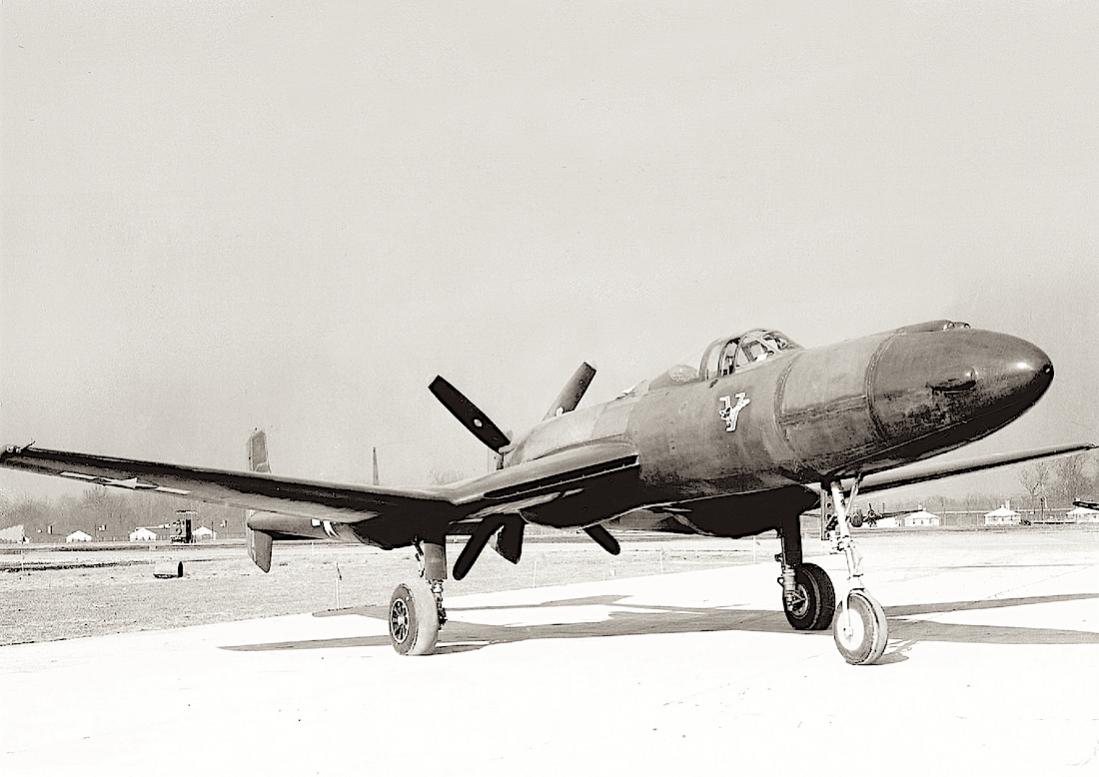 Naam: Foto 736. Vultee XP-54. 1100 breed.jpg
Bekeken: 1199
Grootte: 82,7 KB