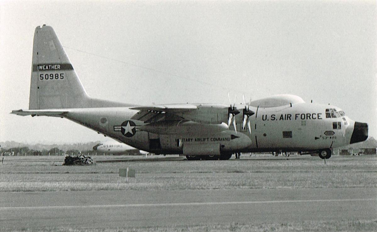 Naam: Foto 309. Lockheed WC-130H Hercules (65-0985). 53rd WRS (Keesler AFB), kopie.jpg
Bekeken: 436
Grootte: 101,1 KB