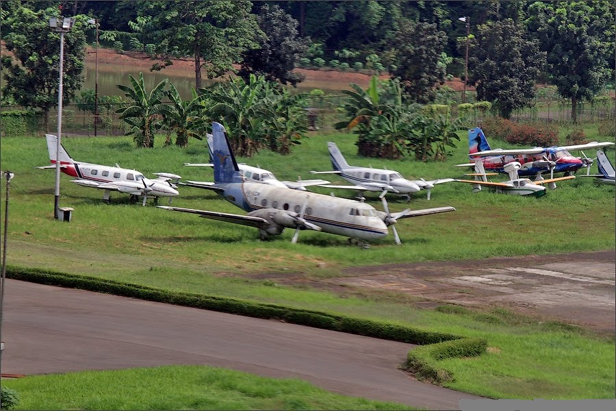 Naam: Halim airport , Jakarta.,.jpg
Bekeken: 601
Grootte: 253,8 KB