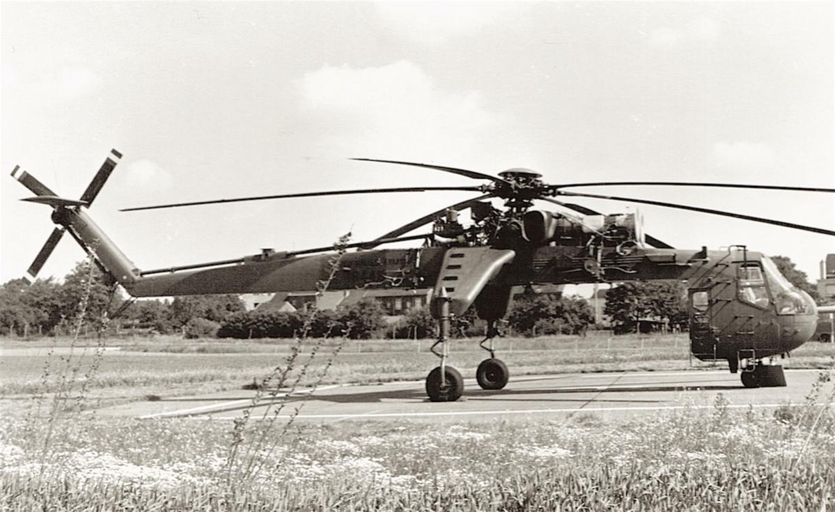 Naam: Foto 414. Sikorsky CH-54A (67-18448) US Army te Bierset (1969), kopie.jpg
Bekeken: 426
Grootte: 124,7 KB