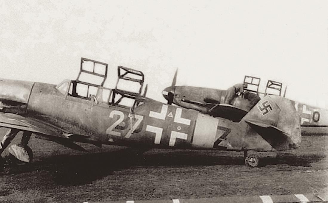 Naam: Foto 455. Messerschmitt Me-109G, 2-zits lestoestellen, kopie 1100.jpg
Bekeken: 817
Grootte: 86,2 KB