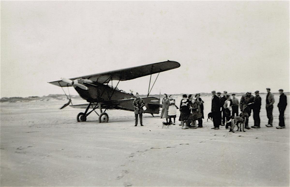 Naam: Foto 67. Noodlanding C.V. Zeeuwse eilanden, kopie. 400.jpg
Bekeken: 885
Grootte: 82,3 KB