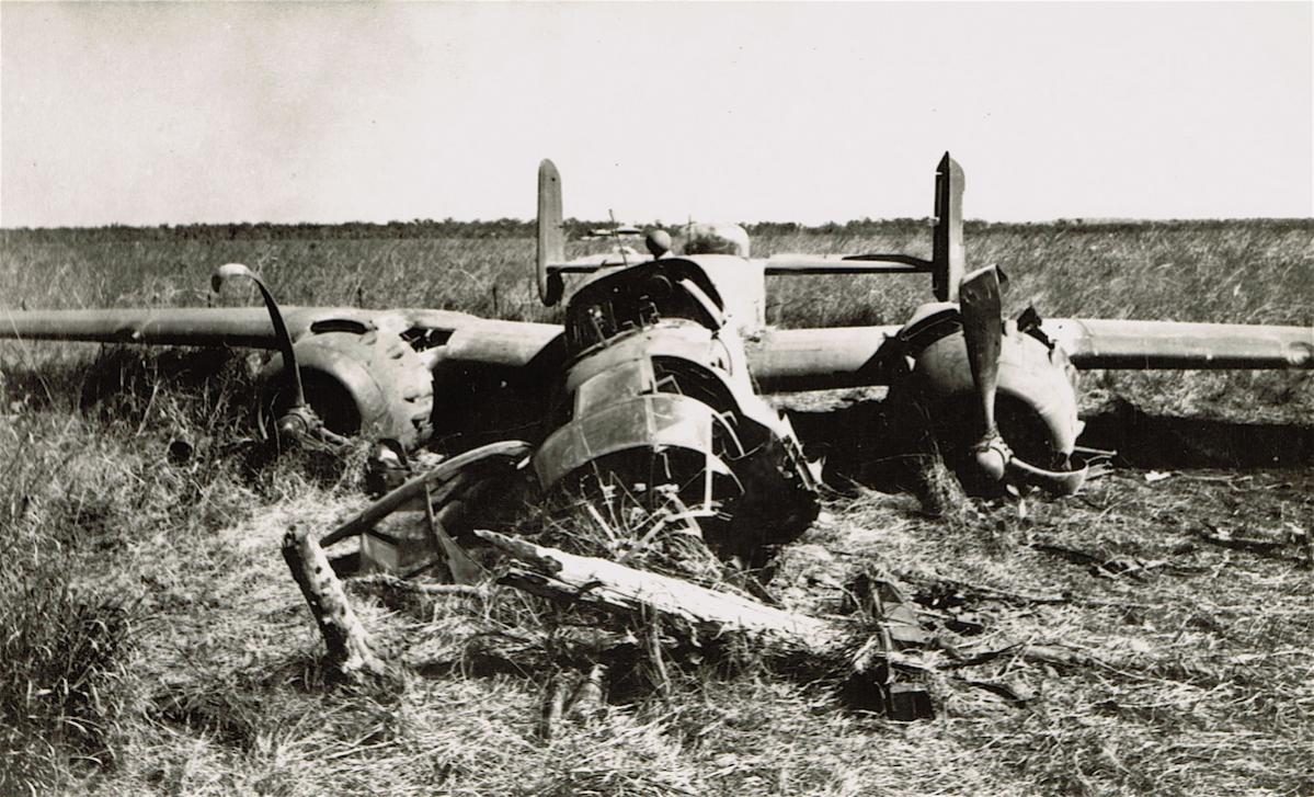 Naam: Foto 'N5-152' 'Tangerine' B-25C Mitchell (42-32483),18 (NEI) Sqn, 22.05.1943 verongelukt op Batc.jpg
Bekeken: 662
Grootte: 165,2 KB