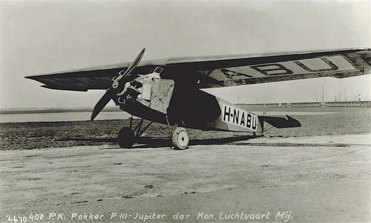 Naam: Foto 159. 'H-NABU'. Fokker F.III op Waalhaven, kopie.jpg
Bekeken: 1050
Grootte: 115,2 KB