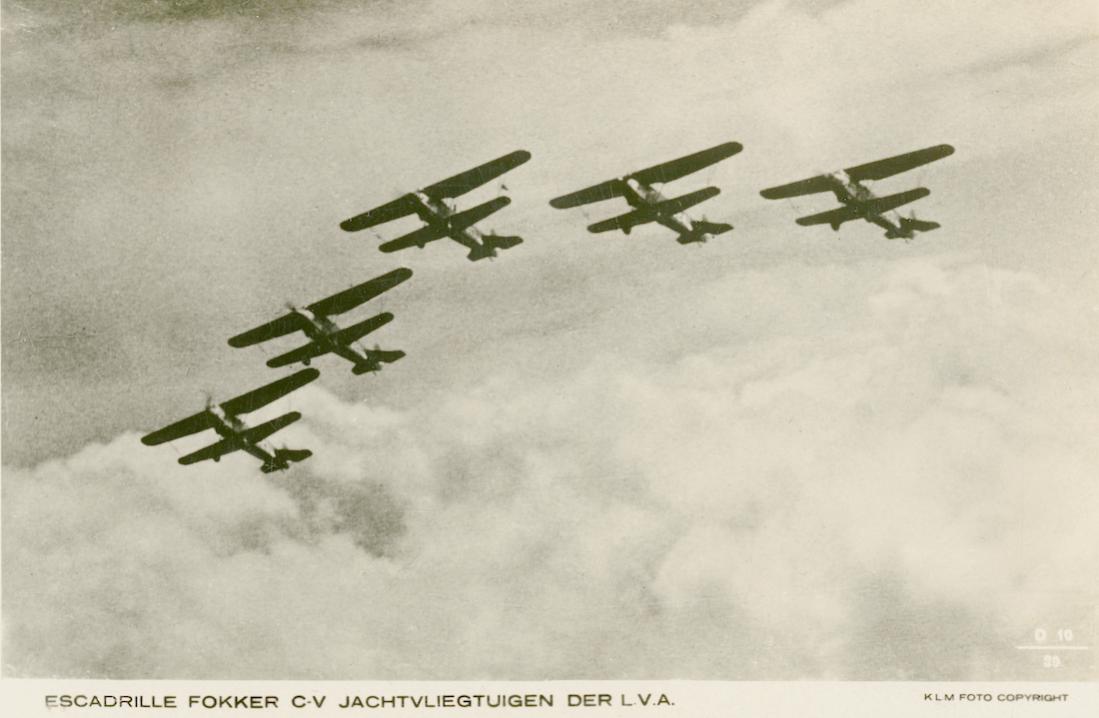 Naam: Kaart 850. Escadrille Fokker C.V jachtvliegtuigen der L.V.A. 1100 breed.jpg
Bekeken: 675
Grootte: 69,3 KB