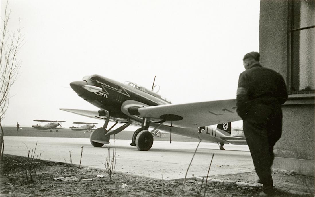 Naam: Foto 566. Heinkel He 70. 1100 breed.jpg
Bekeken: 582
Grootte: 86,4 KB