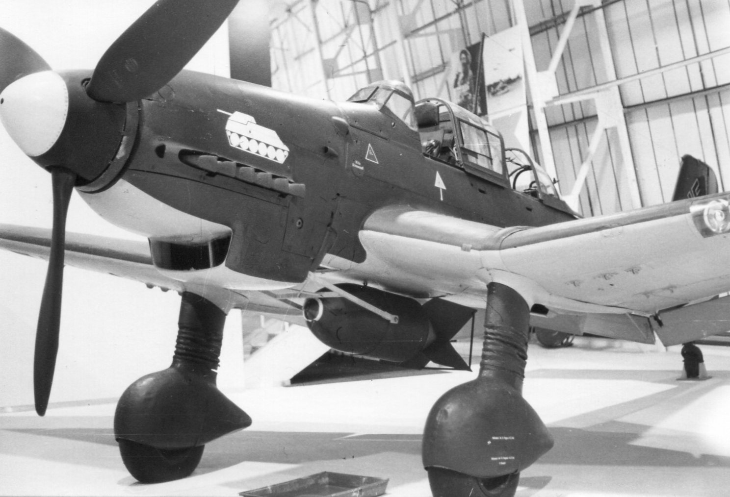 Naam: Stuka - IWM.jpg
Bekeken: 299
Grootte: 177,6 KB