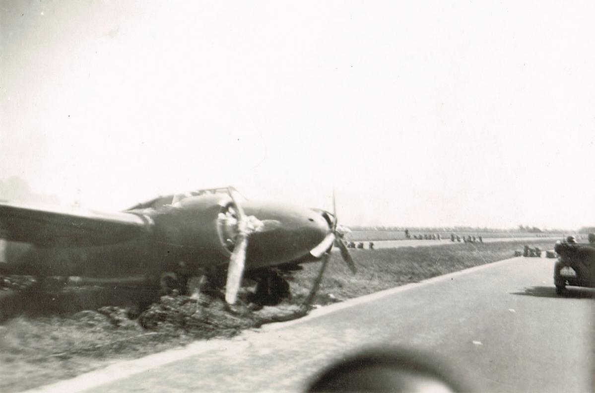 Naam: Foto. '361'. Fokker G-1 Haagweg.jpg
Bekeken: 2094
Grootte: 61,8 KB