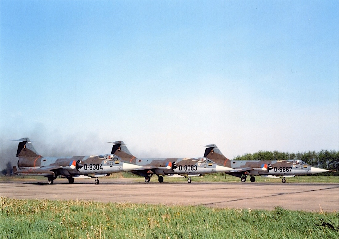 Naam: Foto 405. Starfighters - 25.11.2024.0001 -.jpg
Bekeken: 39
Grootte: 272,3 KB