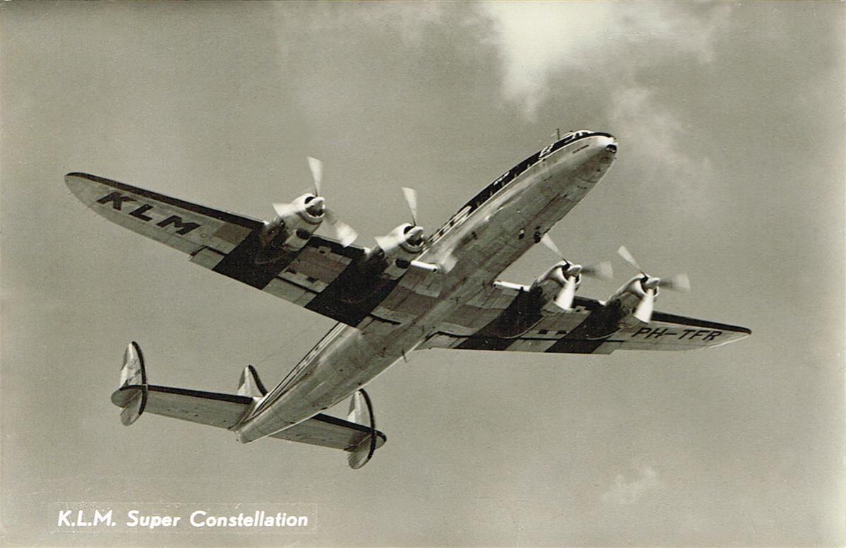 Naam: Kaart 566. PH-TFR:PH-LKR 'Electron'. Lockheed L-1049 Super Constellation, vliegend, kopie.jpg
Bekeken: 1167
Grootte: 101,3 KB