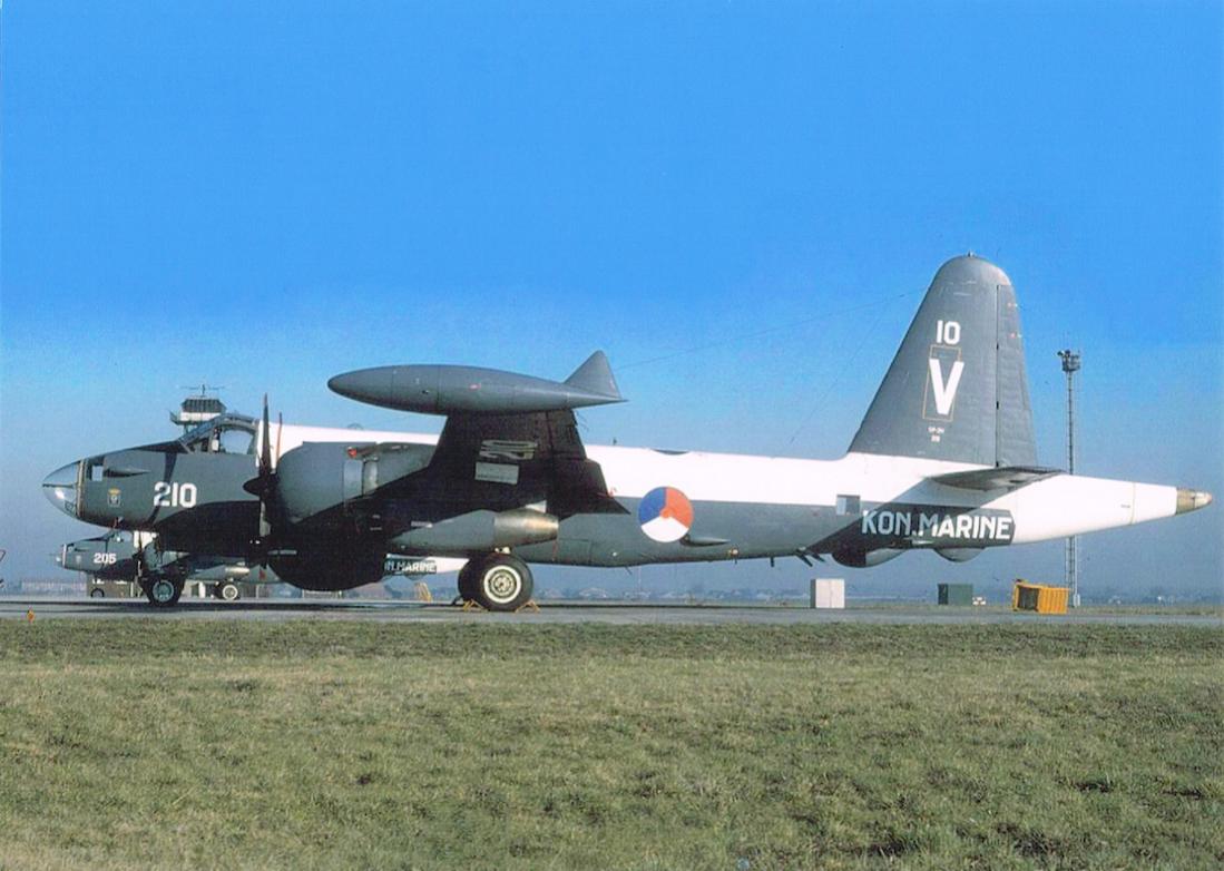 Naam: #429. '210'. Lockheed P2V-7B, P-2H & SP-2H Neptune. 1100 breed.jpg
Bekeken: 249
Grootte: 99,0 KB