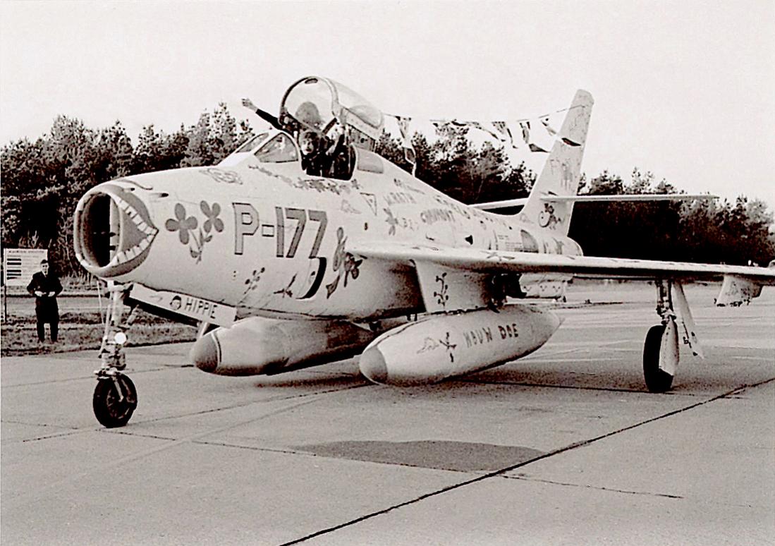 Naam: Foto 290. P-177. Nog een pensionado. 1100 breed.jpg
Bekeken: 813
Grootte: 128,9 KB