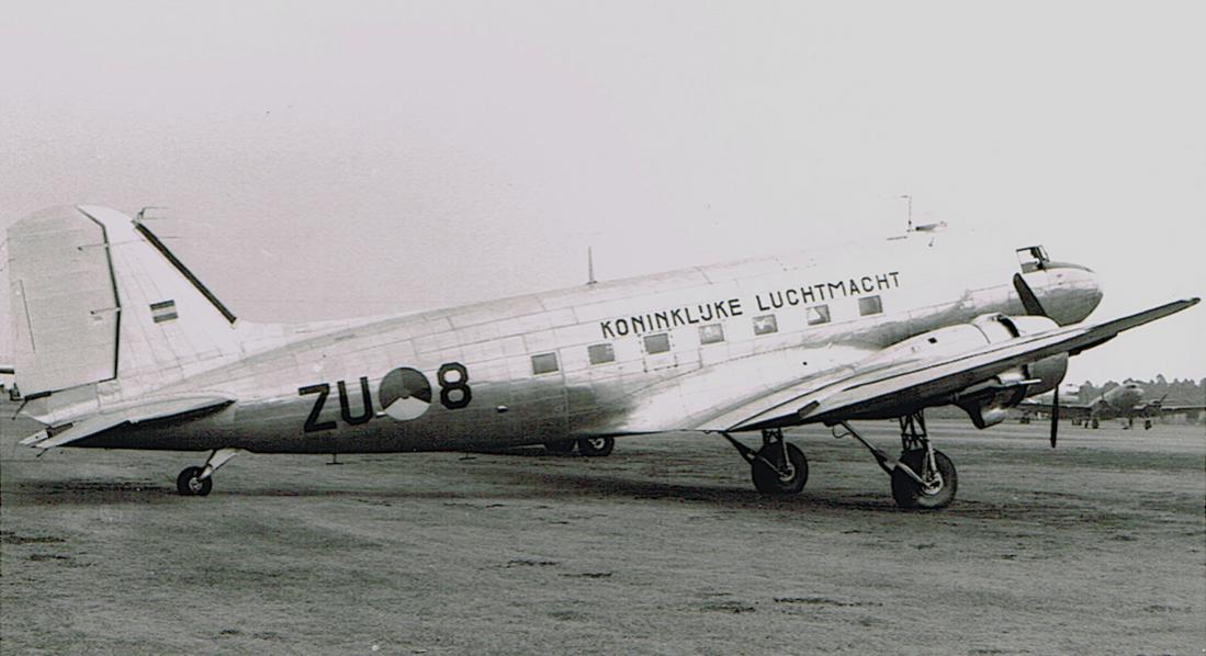 Naam: Foto 138. 'ZU-8'. Douglas C-47B Dakota, kopie 1100.jpg
Bekeken: 784
Grootte: 74,8 KB