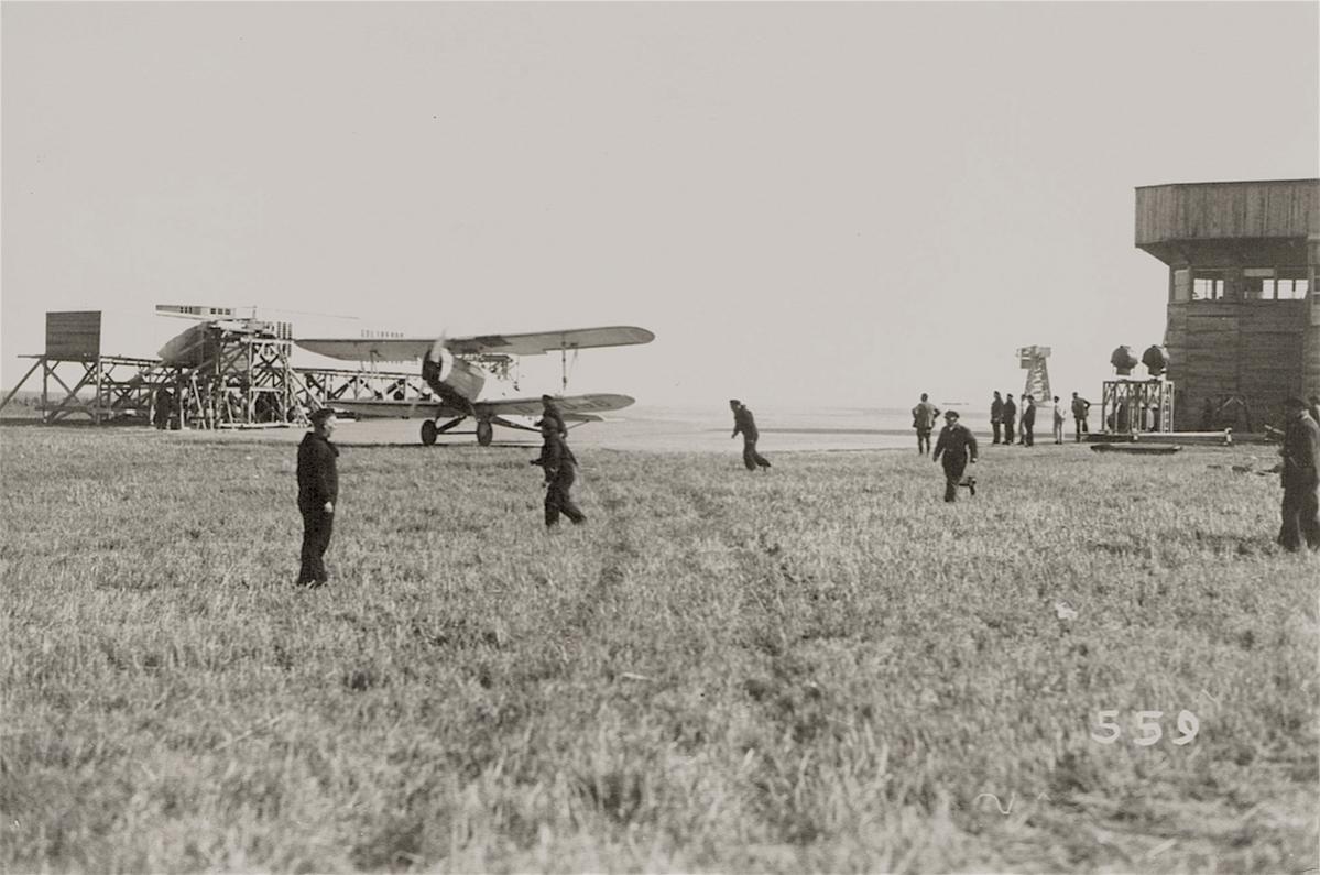 Naam: Foto 211. D-1096. Heinkel HD 22 op het eiland Greifswalder Oie voor filmopnamen F.P.1, kopie.jpg
Bekeken: 796
Grootte: 112,0 KB