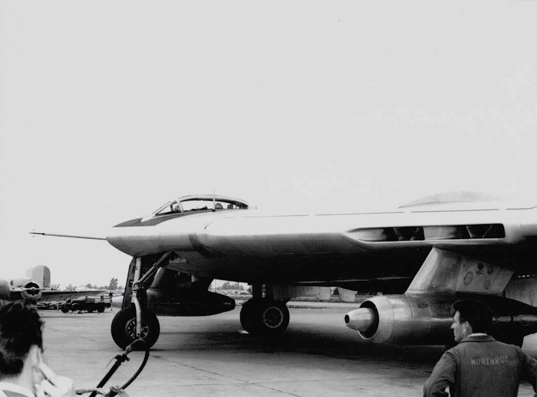 Naam: Foto 948. Northrop YRB-49. 1100 breed.jpeg
Bekeken: 393
Grootte: 136,2 KB