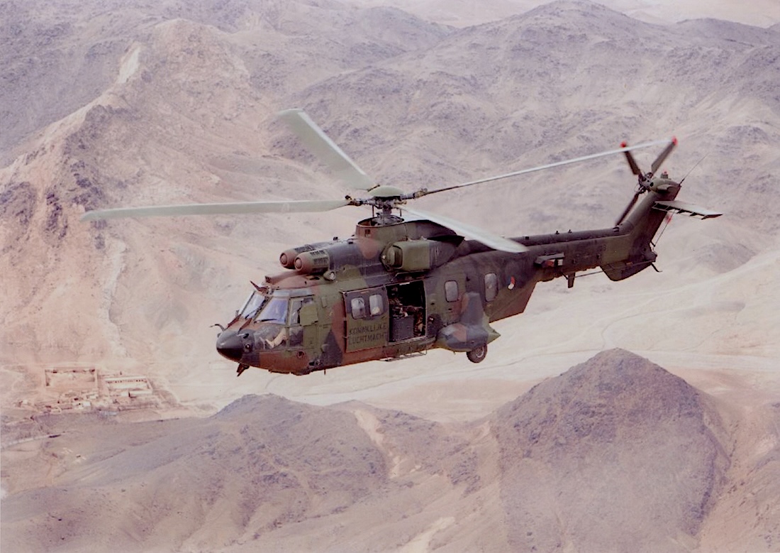 Naam: Foto 400. nl heli. 0011 - Cougar op missie.jpg
Bekeken: 168
Grootte: 252,4 KB