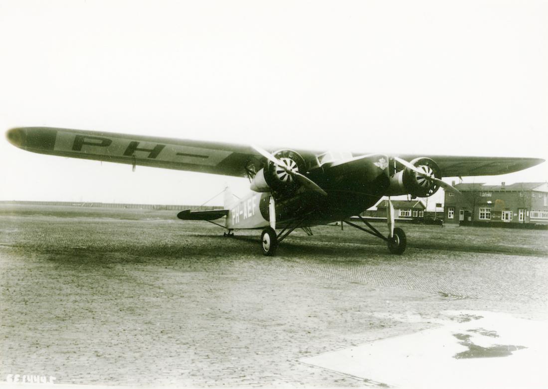 Naam: Foto 399. PH-AEF. Fokker F.VIII. (GF 14445). 1100 breed.jpg
Bekeken: 493
Grootte: 82,5 KB