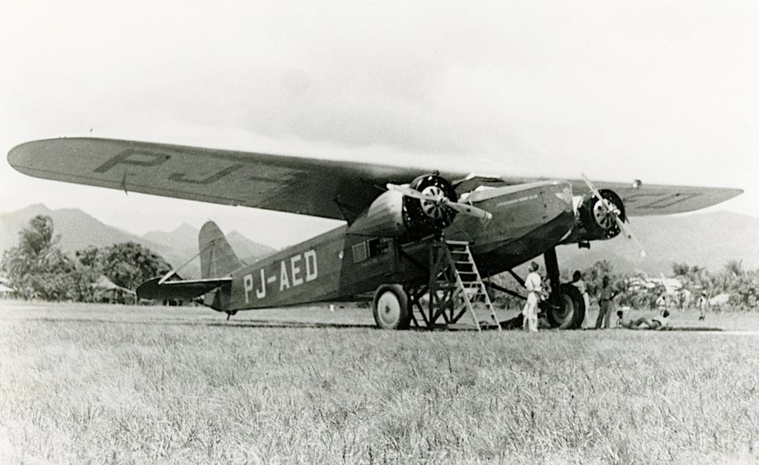 Naam: Foto 352. 'PJ-AED'. Fokker F.VIII. 1100 breed.jpg
Bekeken: 863
Grootte: 98,8 KB