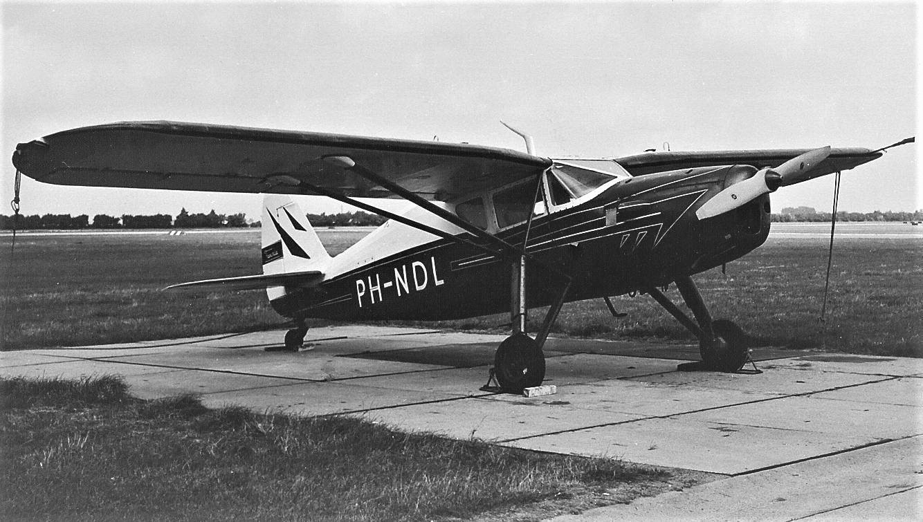 Naam: 71. PH-NDL Fairchild UC-61K Argus Flashband nu op Lelystad.jpg
Bekeken: 822
Grootte: 273,4 KB