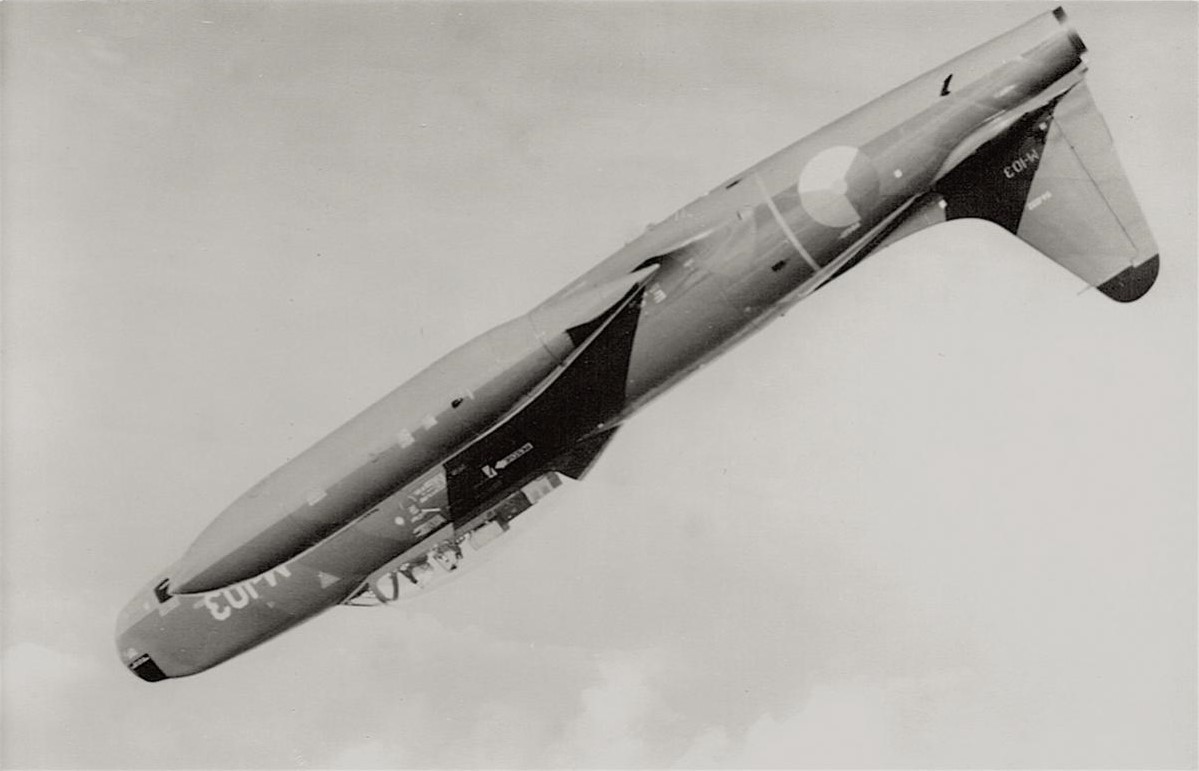Naam: Foto 90. 'M-103'. Lockheed RT-33A, kopie.jpg
Bekeken: 1112
Grootte: 107,9 KB