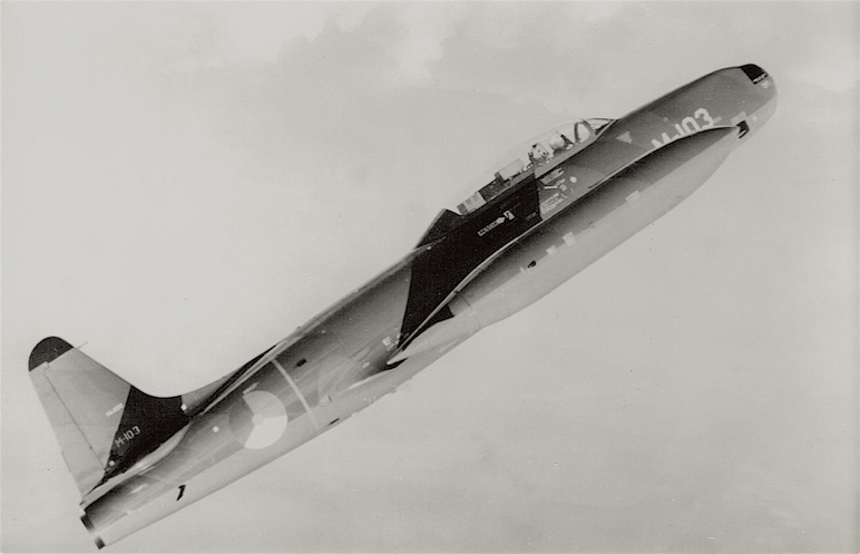Naam: Foto 90 aangepast. 'M-103'. Lockheed RT-33A, kopie 3.jpg
Bekeken: 1046
Grootte: 289,2 KB