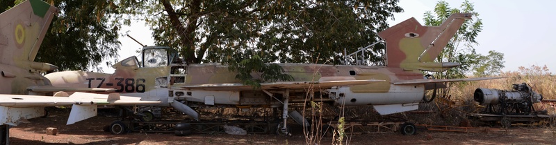 Naam: MiG-21bis-Bamako - Senou . Mali..jpg
Bekeken: 304
Grootte: 98,8 KB