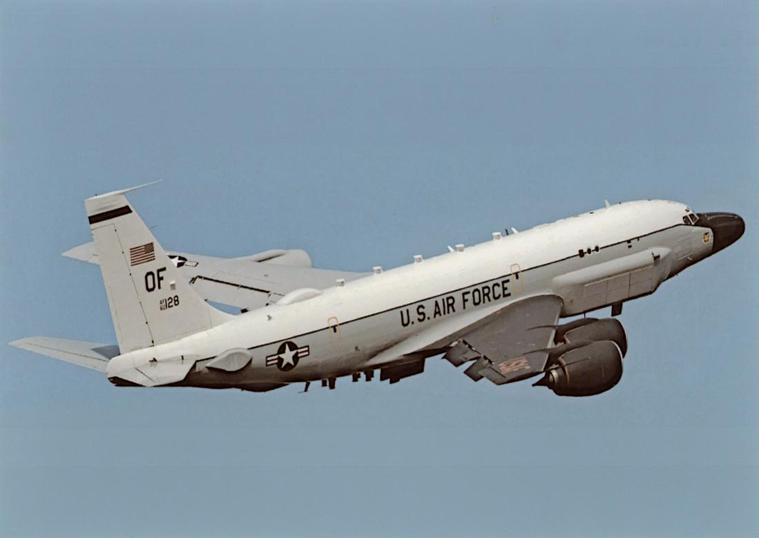 Naam: Foto 882. 62128 (= 62-4128). MSN 18468. Boeing RC-135S Cobra Ball (717-158), used to monitor oth.jpg
Bekeken: 207
Grootte: 47,0 KB