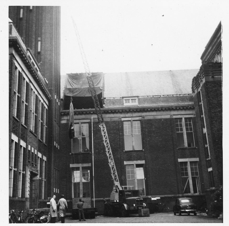 Naam: 28.jpg
Bekeken: 1671
Grootte: 304,5 KB